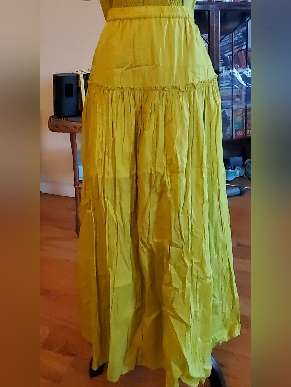 Medium. Women’s Mustard Yellow Maxi Skirt